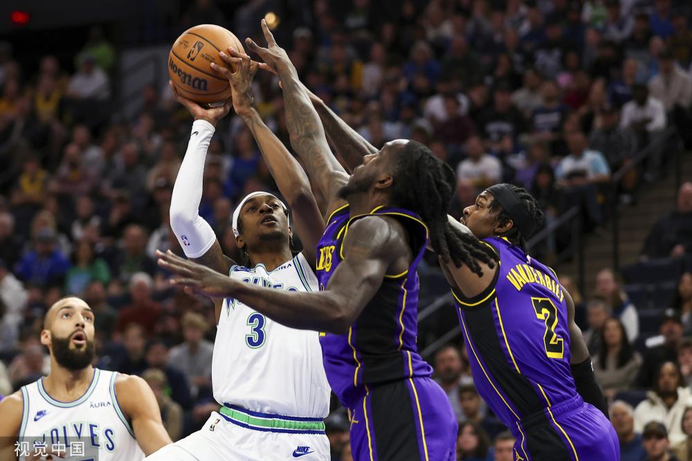 转会市场的 转会市场的