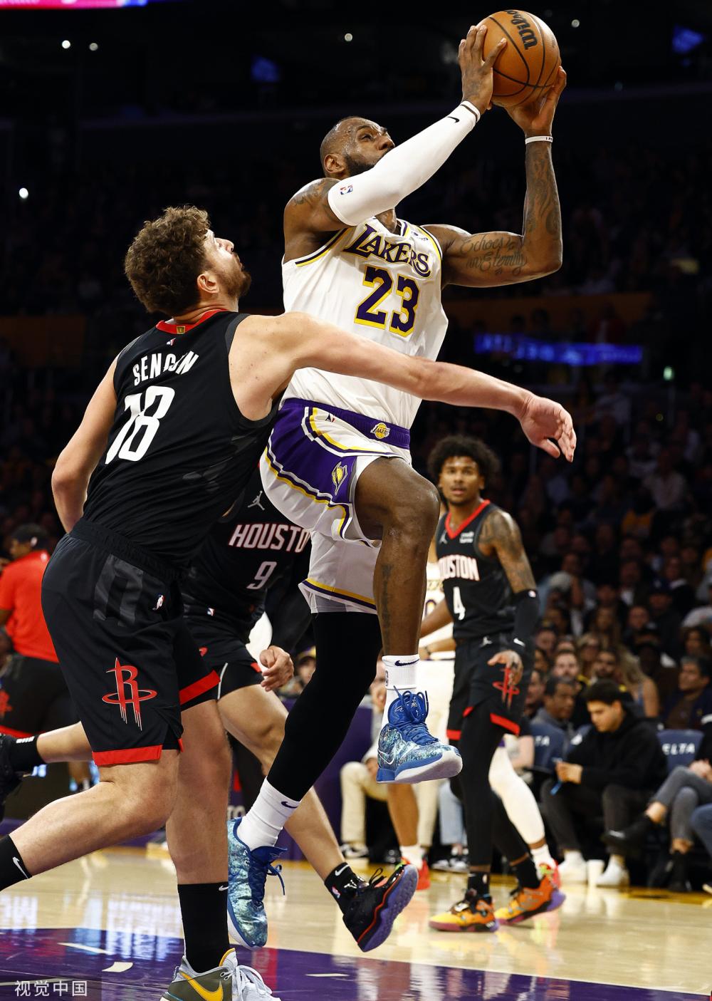 在此次比赛 在此次比赛